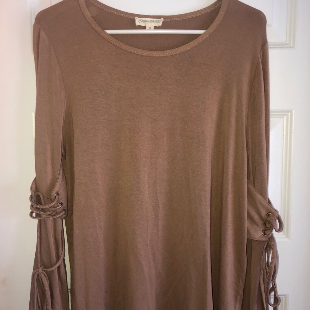 Women’s dress